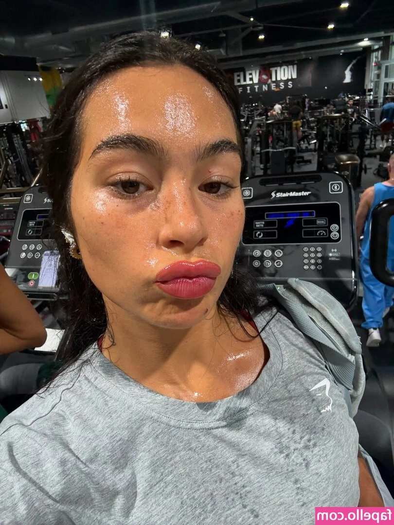 Elenachristine_s [ elenachristine-s ] - Feeling so beautiful today