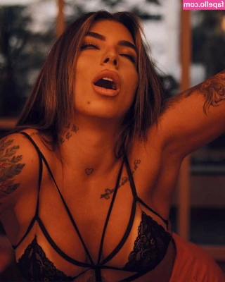 Petra Mattar [ petra-mattar ] - Woof! Woof!🐶  Join me as I roleplays as a puppy! Watch as I use