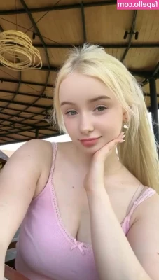 Dasha Gartman [ dasha-gartman ] - Teasing myself for daddy