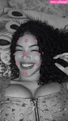 Lia Barros [ lia-barros ] - MORNING SLIPPER WORSHIP ...FULL CLIP..... WORSHIP MY HOT AND SWEATY
