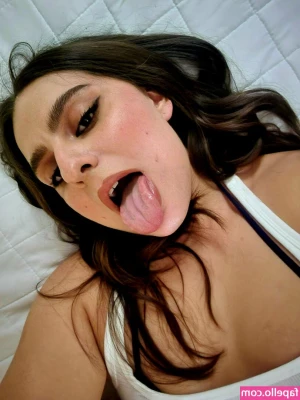 LuciaLonelyStar - Happy tushy Tuesday
