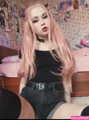 Sora4kawu, Sora_4ka, Emilyfluffy, Emily_Qween [ sora4kawu-sora-4ka-emilyfluffy-emily-qween ] - Two points of view  Wich one is your favorite