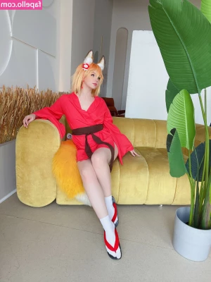 Caticorncosplay - Come and join me at 9AM EST and play with me some Papers Please  