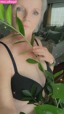 Salsa Nanny [ salsa-nanny ] - Só pegar o carregador aqui  peraí