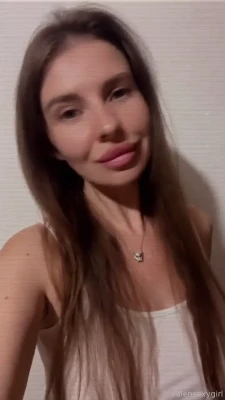 Valensexygirl - What do you imagine when you jerk off