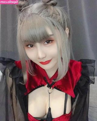 valentine8_official [ valentine8-official ] - Check out this video babe. I love my little pussy wrapped around this