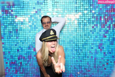 Photobox Flashes [ photobox-flashes ] - always ready for that D
