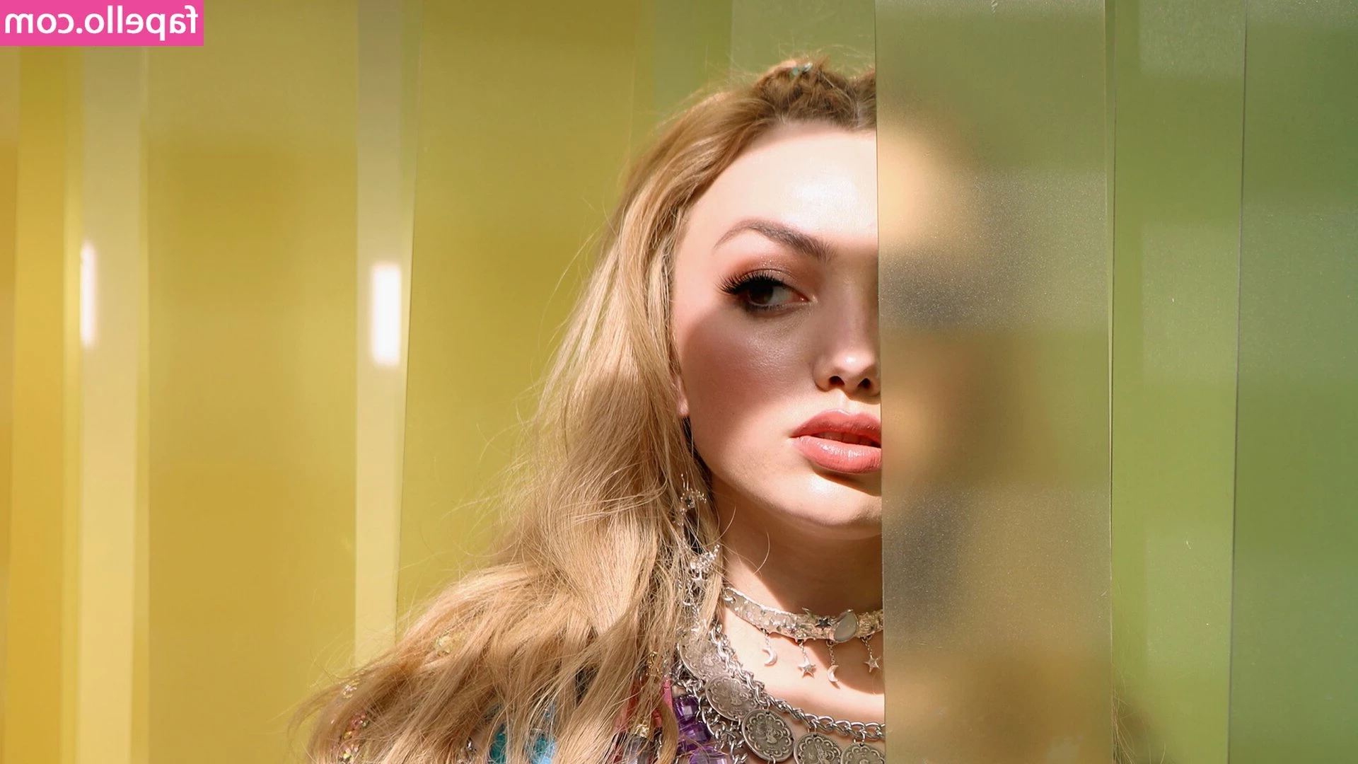 peytonlist - $5 for 16 minutes of kitty sucking & nibbling <3