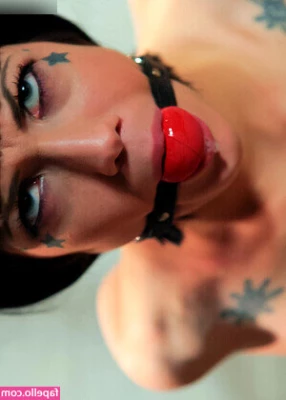 Asphyxia Noir [ asphyxia-noir ] - happy tuesday  i know you missed my cute little pussy    i decided