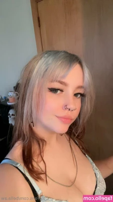 busty.bella.aw [ busty-bella-aw ] - What would you do if you saw me like this