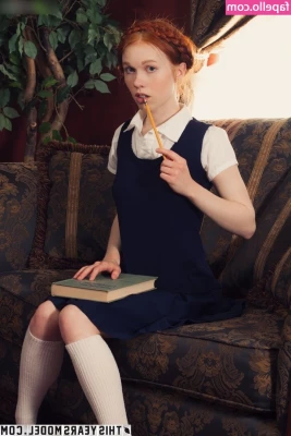 Dolly Little [ dolly-little-1 ] - Hope you have time for a session today, baby! I've never been this