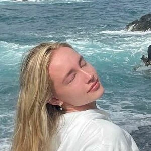 Mia Mastrov