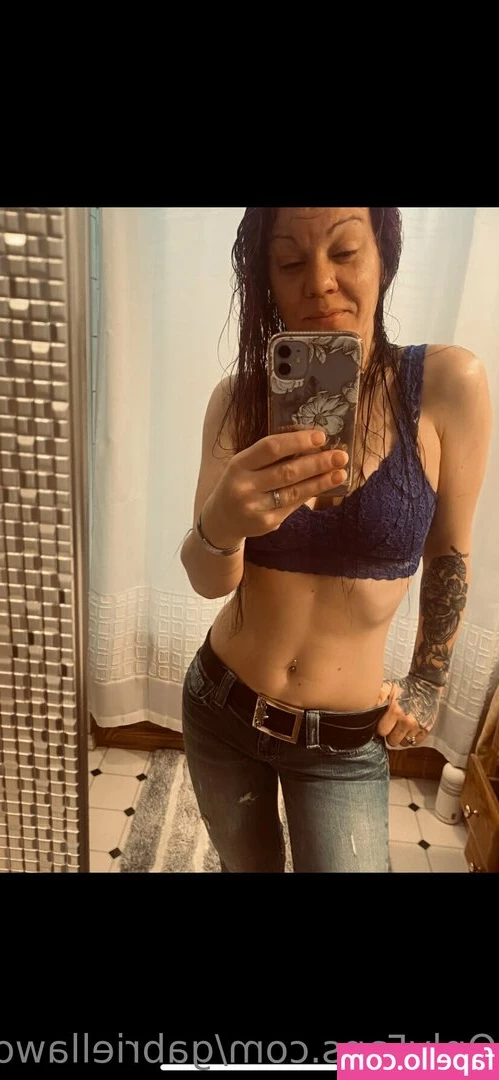 gabriellawoods598 - Lookin a little juicy here