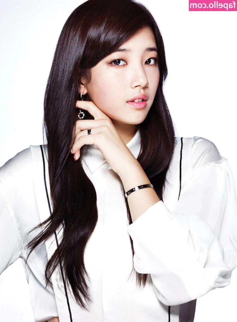 Bae Suzy [ bae-suzy ] - How nice to see your messages  The planets in advance or are you