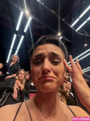 Lenna Vivas [ lenna-vivas ] - Leck die Pussy 👅💦
