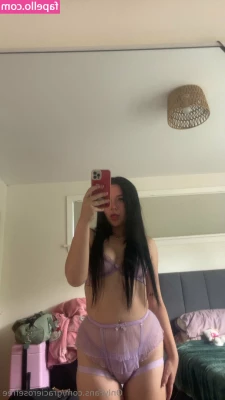 gracierosefree - Lady in red