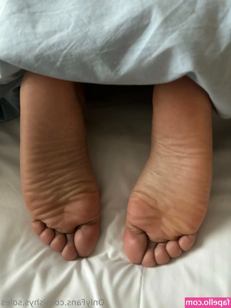 shys.soles [ shys-soles ] - Stream started at 12 20 2023 07 42 am