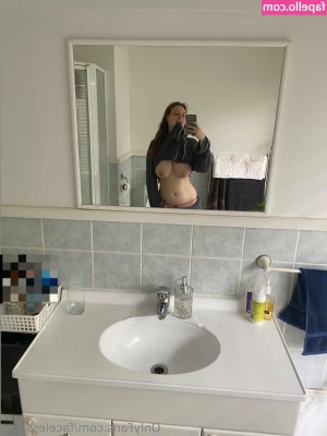  [ faceless-tits ] - HELLO EVERYONE