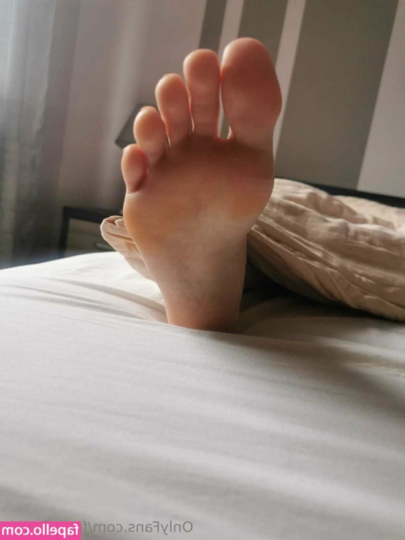 feetofjudith - About to take 2 cocks