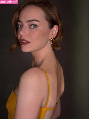Emma Stone [ emma-stone-1 ] - Be v I wish a happy and interesting weekend🥰 Today is the last day