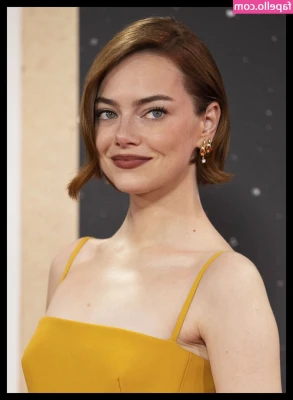 Emma Stone [ emma-stone-1 ] - DM me your best pickup line ‎ ‎ ‎ ‎ ‎  feeling flirtatious,