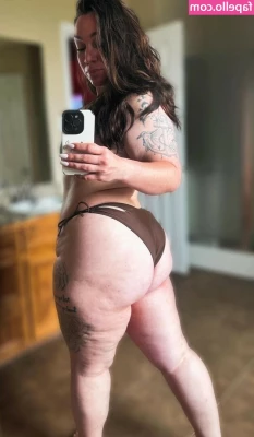 Flaunityoirway_444 [ flaunityoirway-444 ] - Wish you were here to spank me and play with my big butt.
