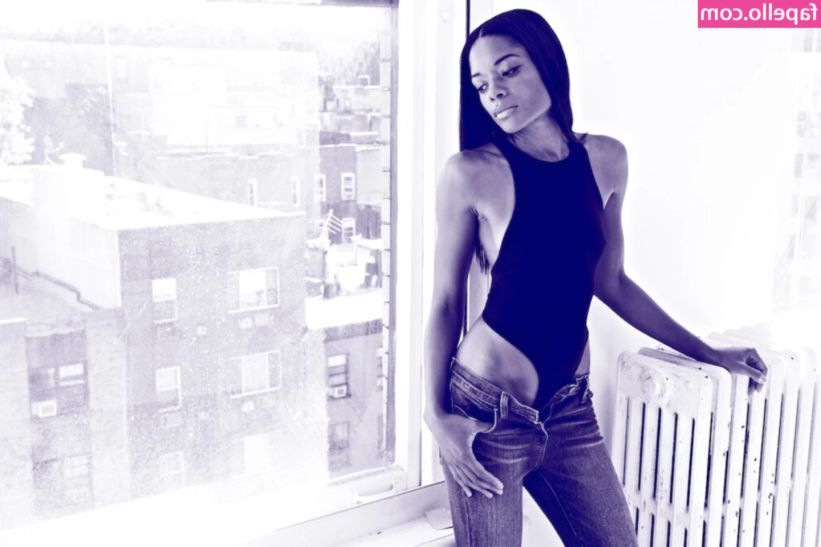 Naomie Harris [ naomie-harris ] - This ass needs some LOVIN  What would you do to it    I wanna know