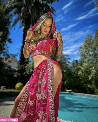 Alexandrianfall - check your messages for a solo play with my fav new toy 🥵🥵🥵