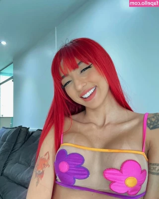 Ruivinha De Marte [ ruivinha-de-marte ] - would i get banned on insta having these