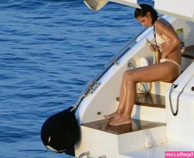Maria Francisca Perello [ maria-francisca-perello ] - Juiciest dose of oily booty to make your weekend so fucking hot🔥