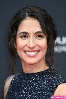 Maria Francisca Perello [ maria-francisca-perello ] - Angel face  devil thoughts
