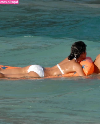 Maria Francisca Perello [ maria-francisca-perello ] - bebxxx