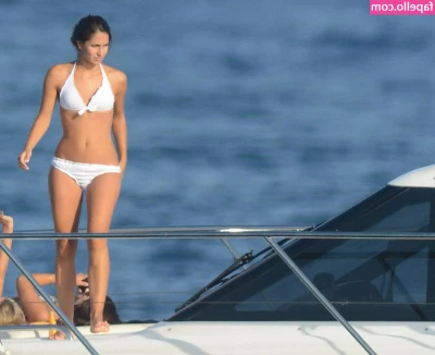 Maria Francisca Perello [ maria-francisca-perello ] - u pulling out or nah