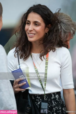 Maria Francisca Perello [ maria-francisca-perello ] - Legs