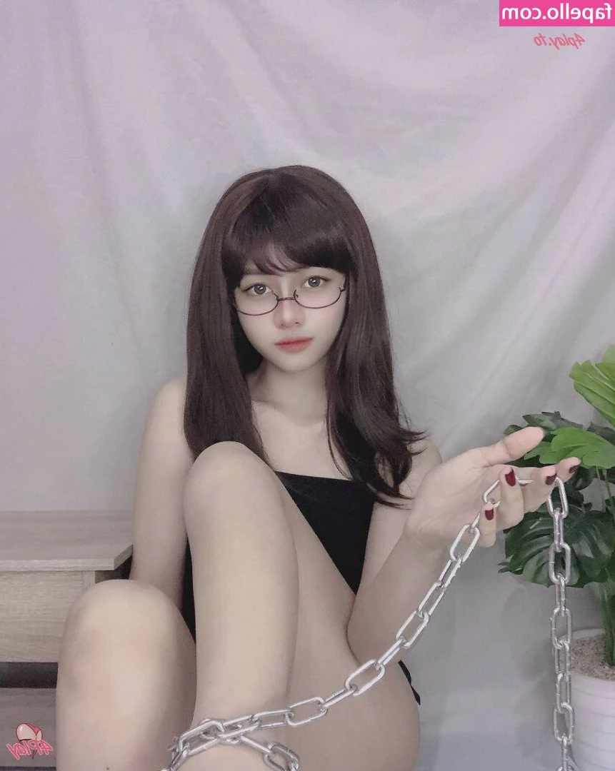 Violet Airis [ violet-airis ] - he came back horny soon new content 😈😈😈😈😈