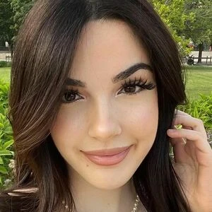 Yoona French Streamer