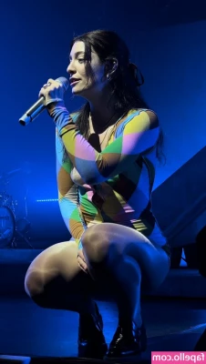  [ lorde ] - New jeans  who dis
