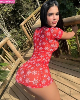 Michelle Rabbit [ michelle-rabbit ] - Here s a little early morning strip tease to get your energy flowing