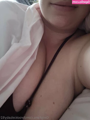 brookiebaby92 - Getting sweaty