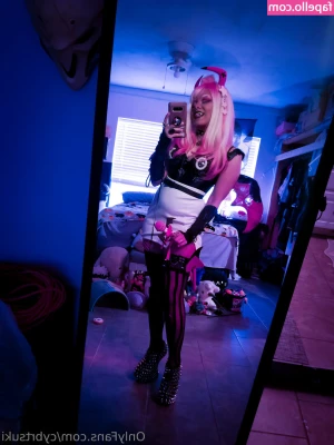 cybrtsuki - Mm I love this feeling hehe
