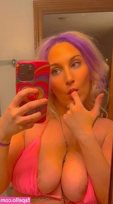 raerae23 - New photo set coming soooooon  How do you guys feel about a service