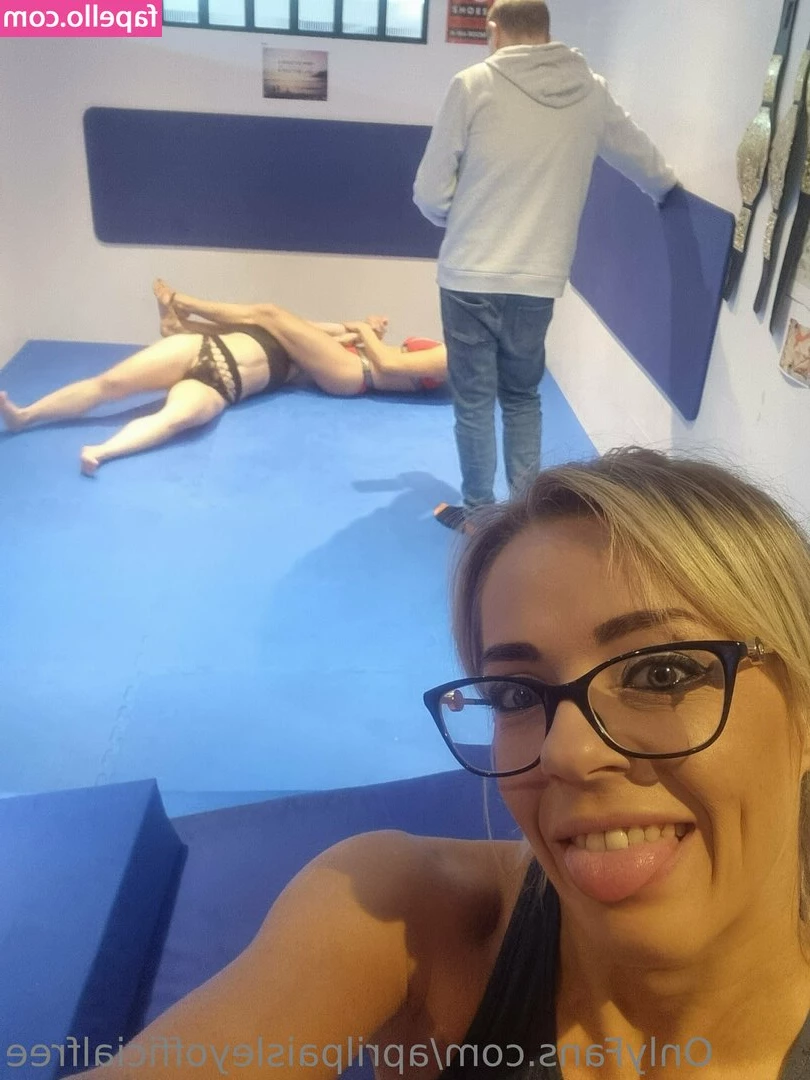 aprilpaisleyofficialfree - Match my freak baby