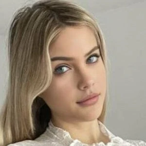 Evely Xrose