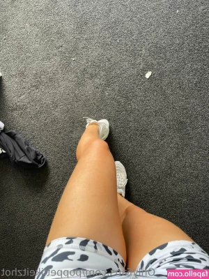  [ poppetlikeitzhot ] - Beach vibes     footfetish  foot  feet  feetlife  sexyfeet 