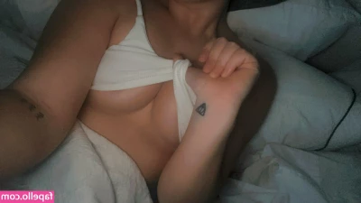 hails44 - Would you smash this maid's pussy with your hammer? 🤤🍆Would you