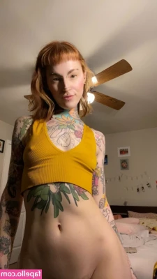 Lauren Granger [ lauren-granger ] - Bootys getting bigger 😘