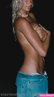 Verena Stoerchle [ verena-stoerchle ] - White fluffy kitty