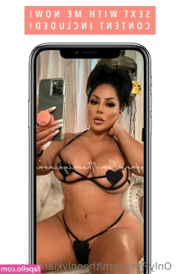 theonlykiaramiaxxx - For all you squirt fans, I am sending out a 20 min squirt compilation