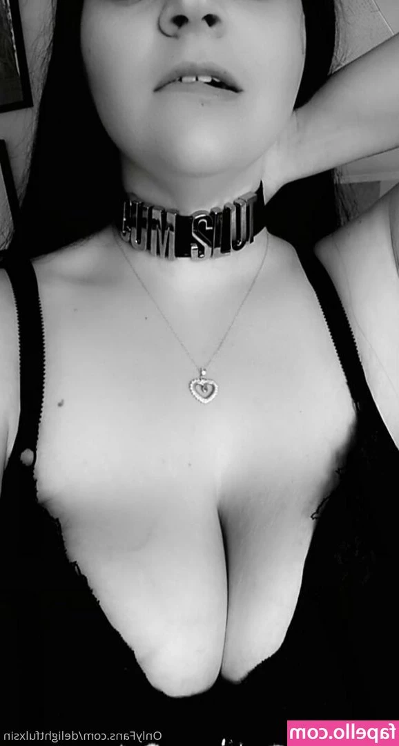 delightfulxsin - I love this lingerie set, does it make you horny too?