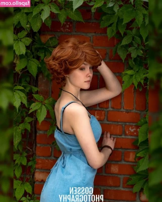 Cosplayercutie0w0 - Little peep show before I go to the movies (for the first time in a